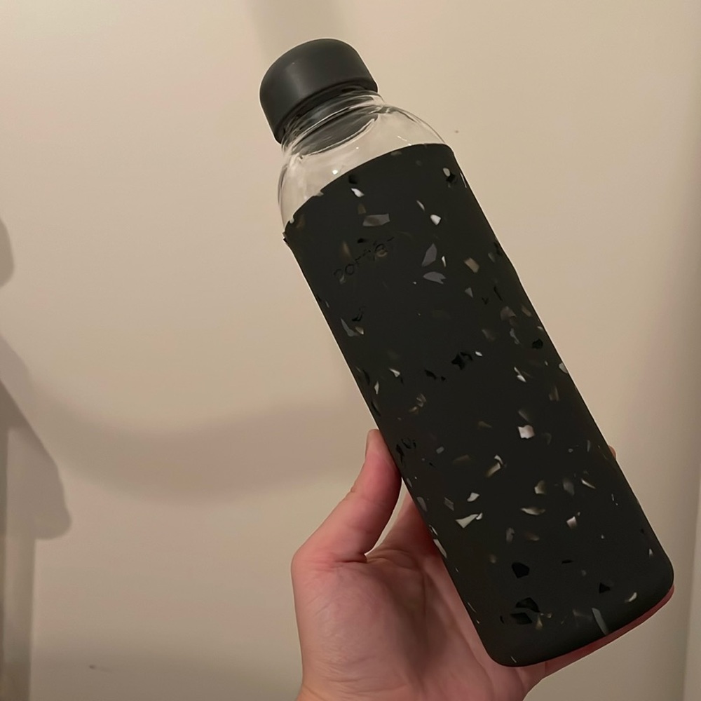 *Limited edition* Porter glass bottle!